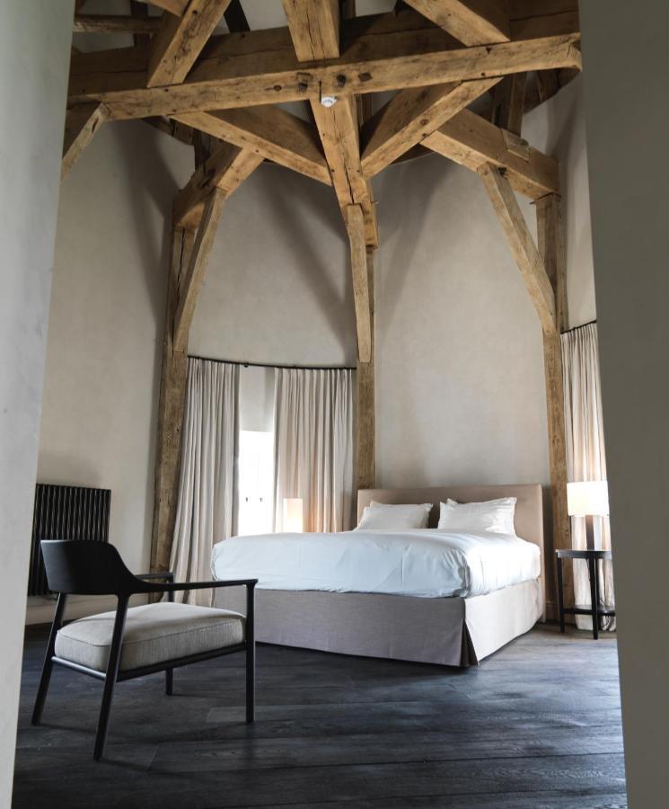 Le Chateau De Mirwart Bagian luar foto