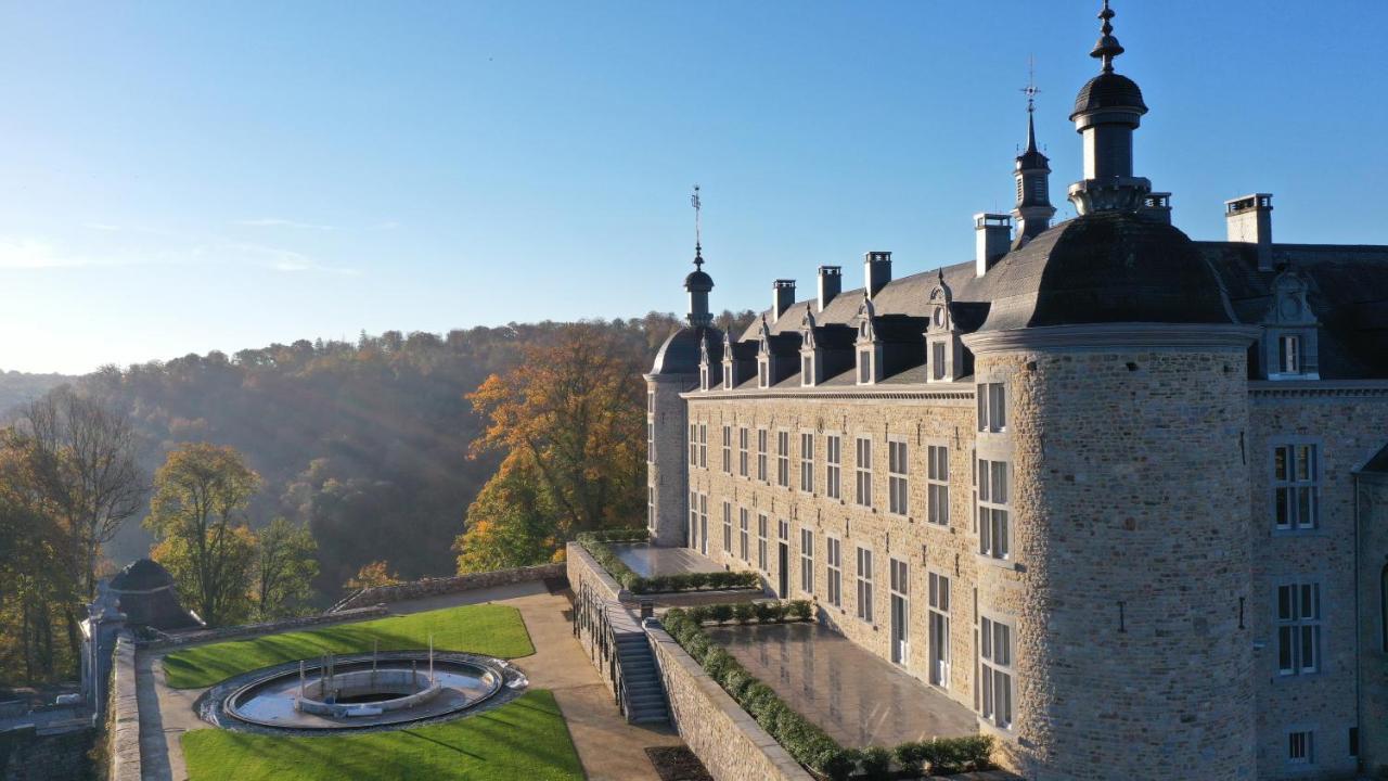 Le Chateau De Mirwart Bagian luar foto